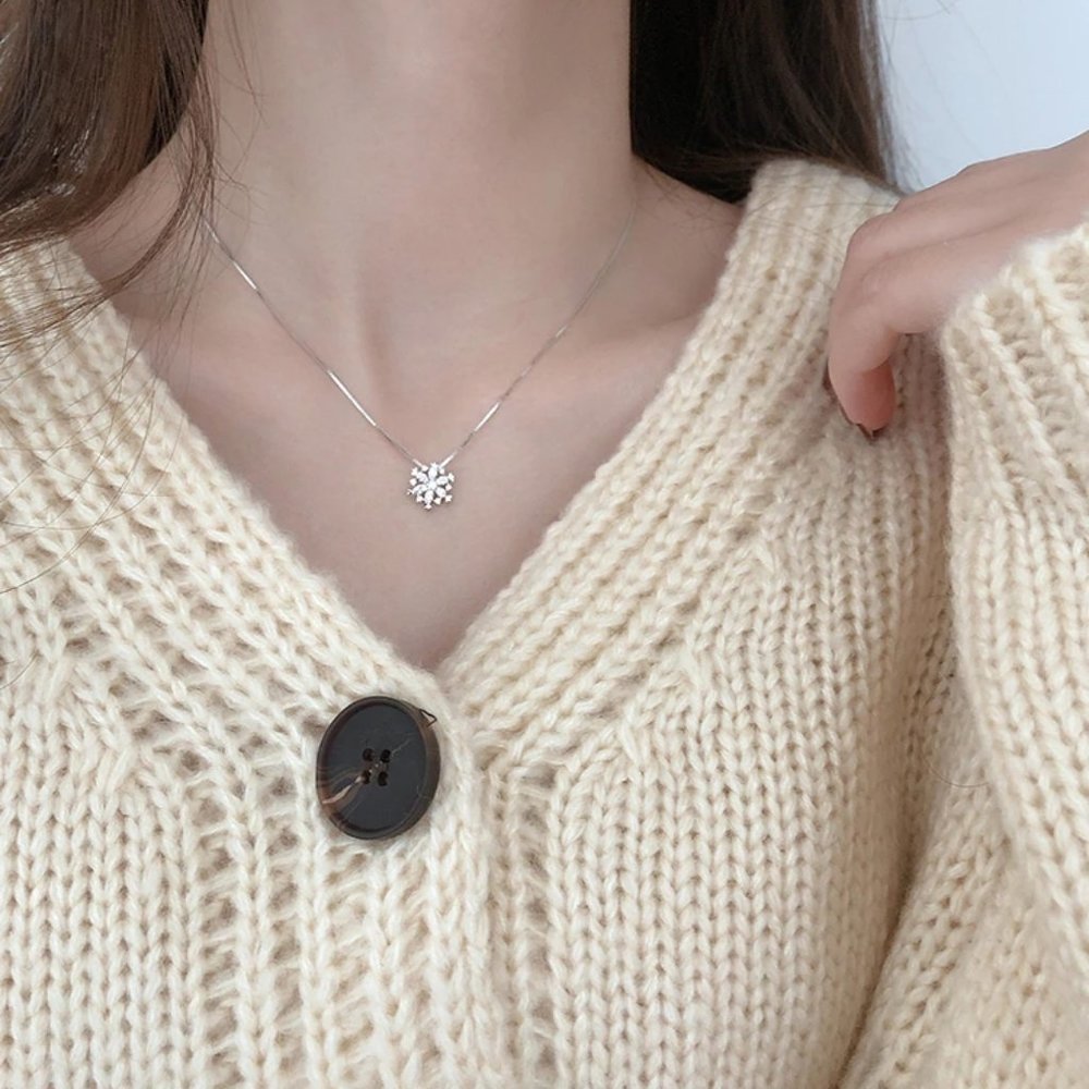 NEW Sterling Silver Diamond Snowflake Necklace A - Picture 3 of 4